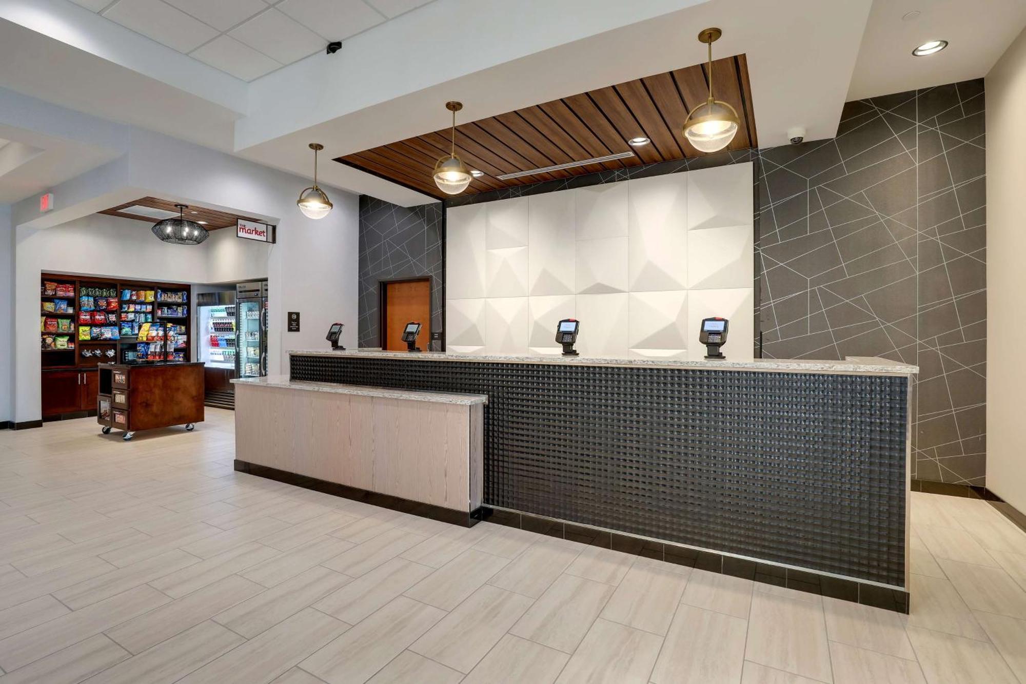 Drury Plaza Hotel Cincinnati Флорънс Екстериор снимка