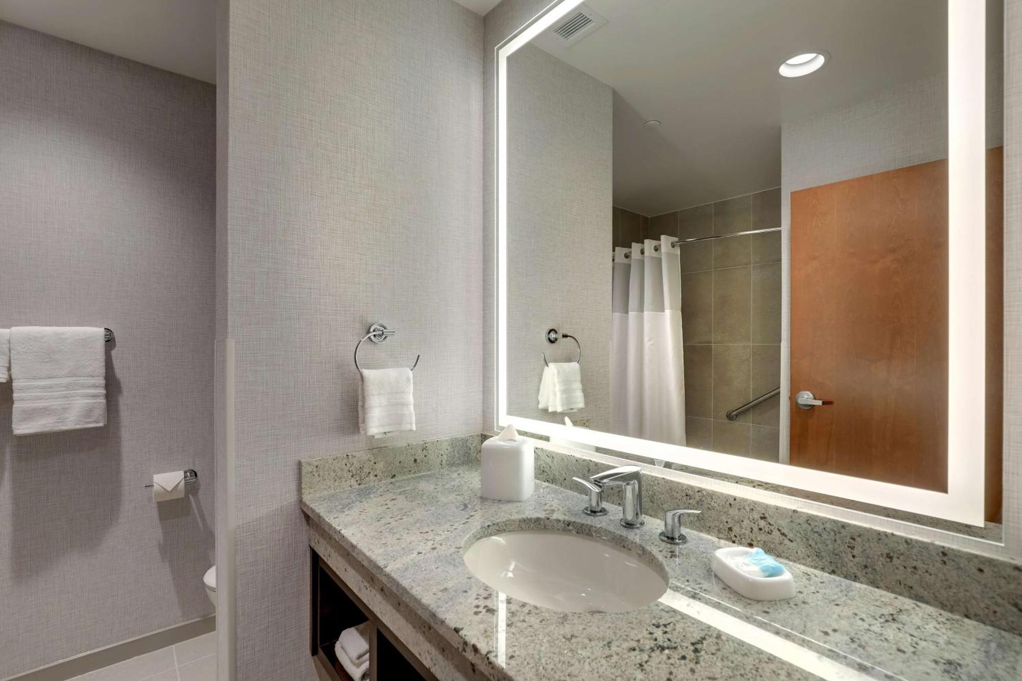 Drury Plaza Hotel Cincinnati Флорънс Екстериор снимка